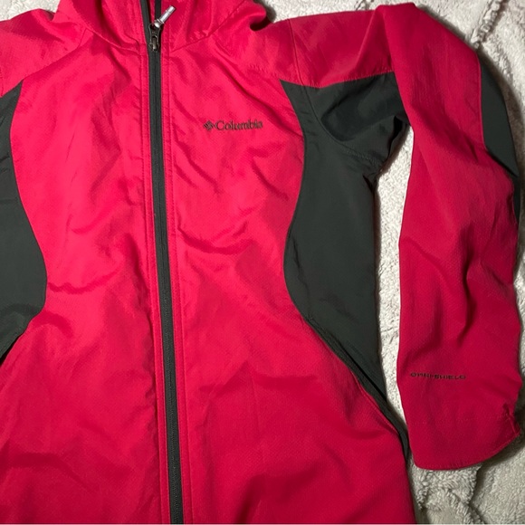 Pink and Grey Columbia Winbreaker / jacket - Picture 2 of 9